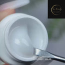 Gel de construction blanc doux 016